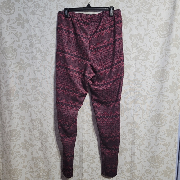 Torrid Black and Pink Skulls Print Leggings Size 1X Plus Size Women's - Picture 5 of 5